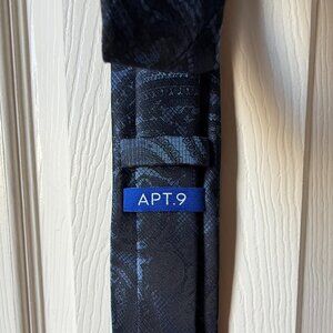 Mens standard length, Narrow necktie